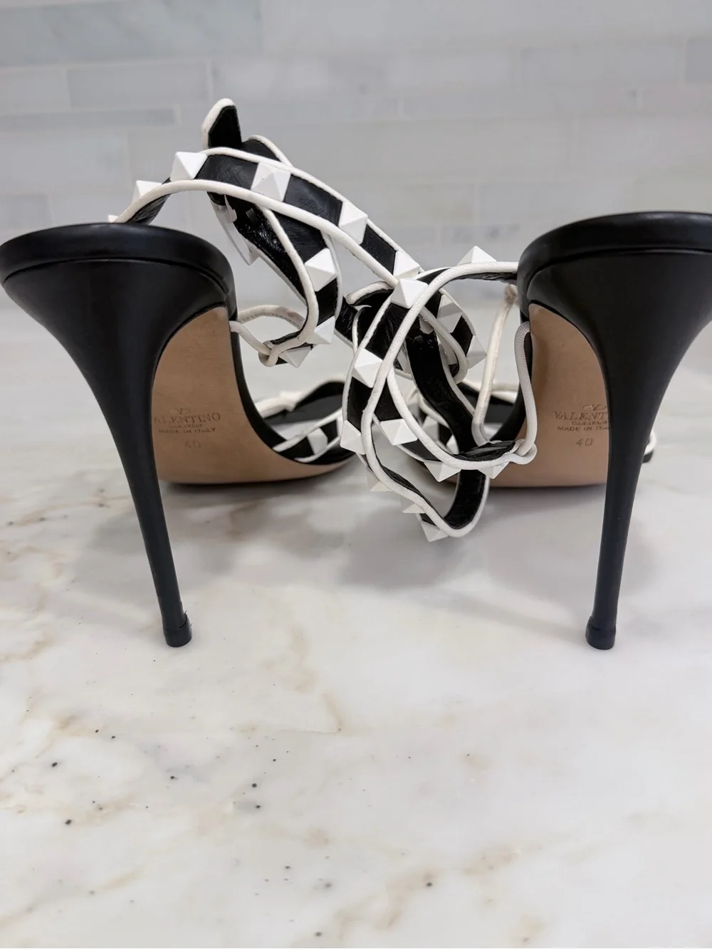 Valentino Rockstud Accents Leather T-Strap Sandals